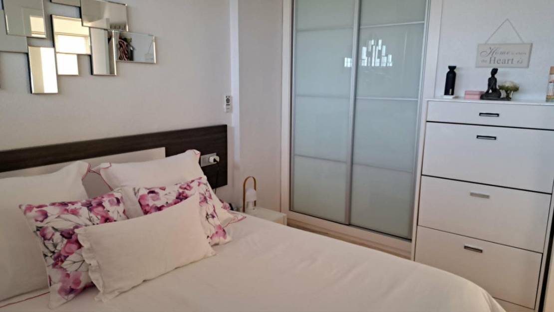 Sale - Apartment - Torrevieja - La Veleta