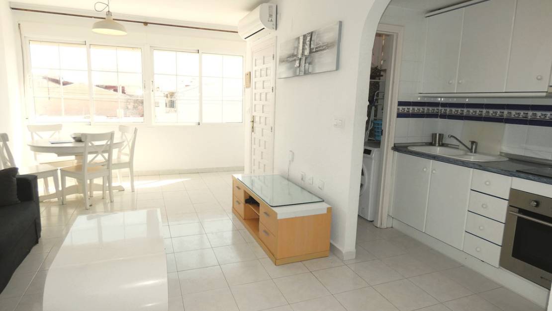 Sale - Apartment - Torrevieja - La Veleta