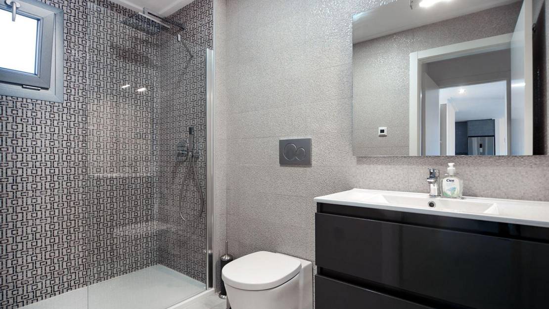 Sale - Apartment - Torrevieja - La Veleta
