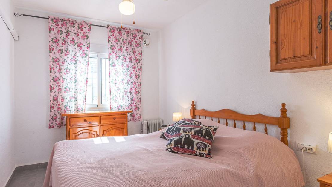 Sale - Apartment - Torrevieja - Lago jardin