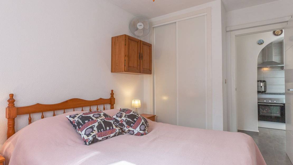 Sale - Apartment - Torrevieja - Lago jardin