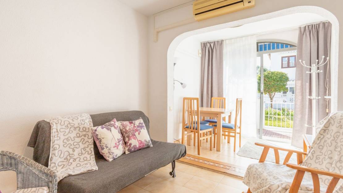 Sale - Apartment - Torrevieja - Lago jardin