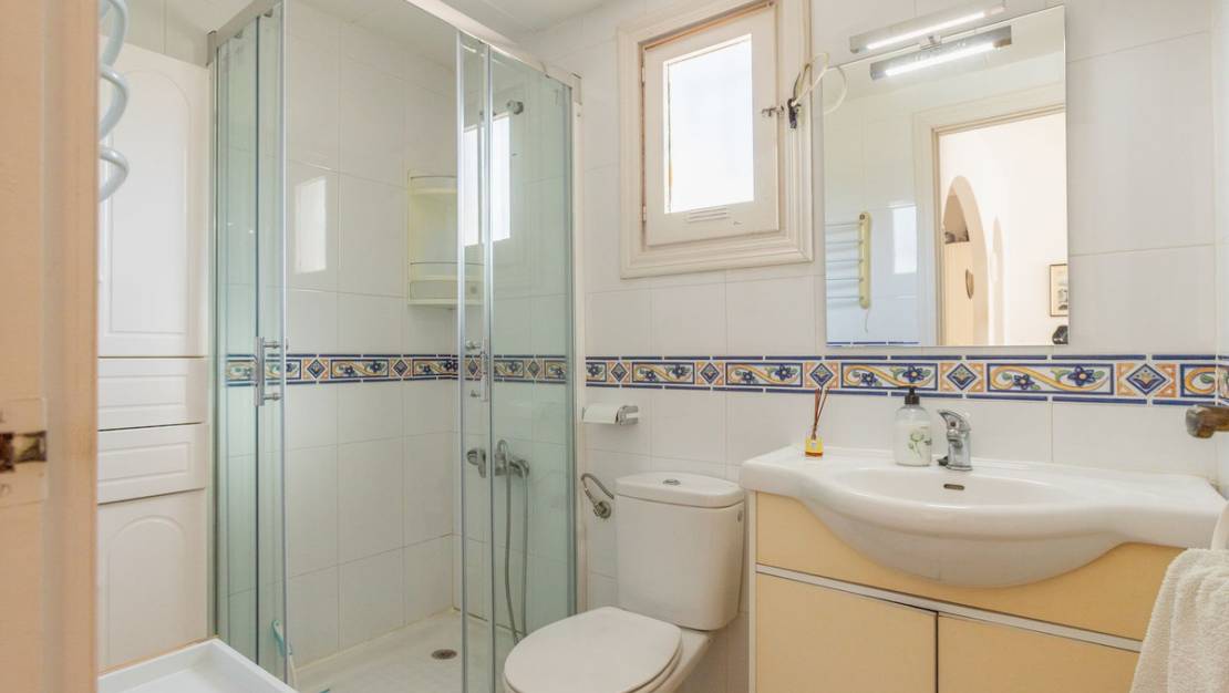 Sale - Apartment - Torrevieja - Lago jardin