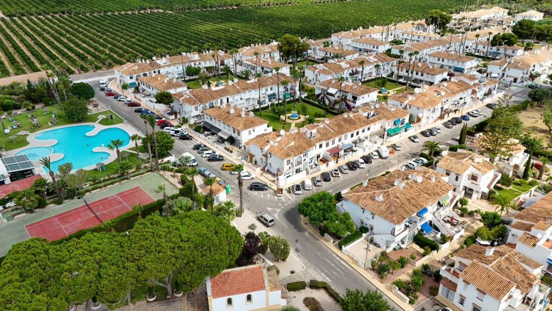 Sale - Apartment - Torrevieja - Lago jardin
