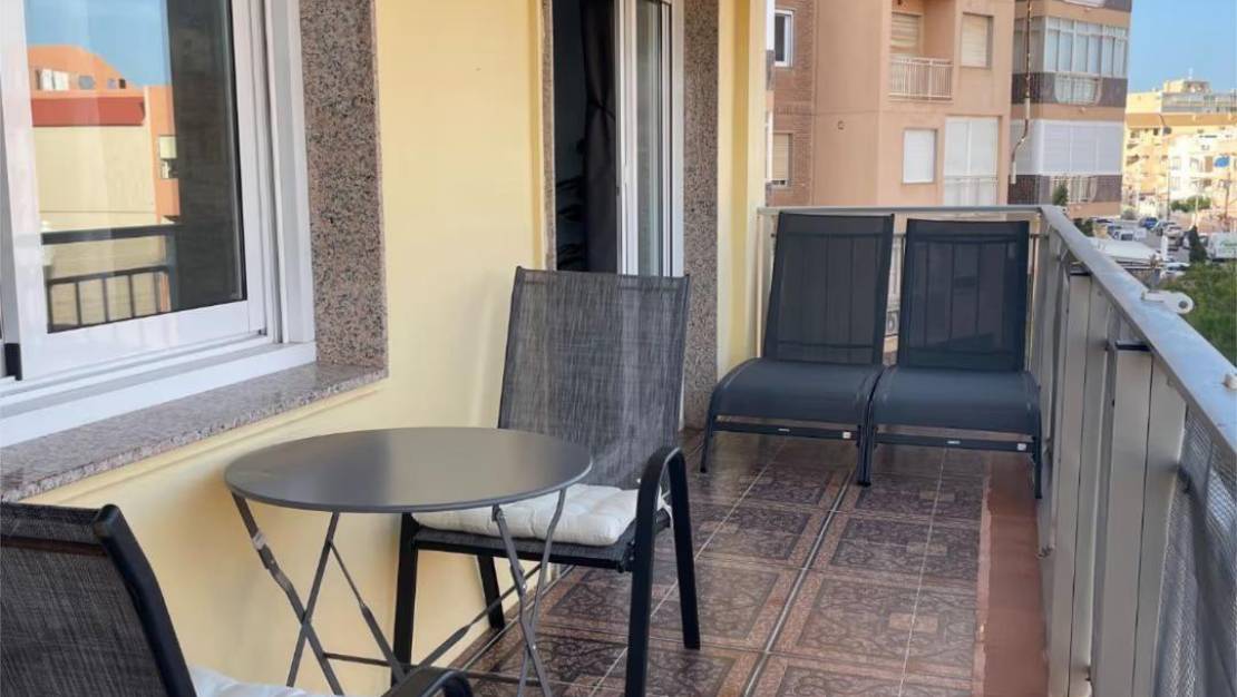 Sale - Apartment - Torrevieja - Los Europeos