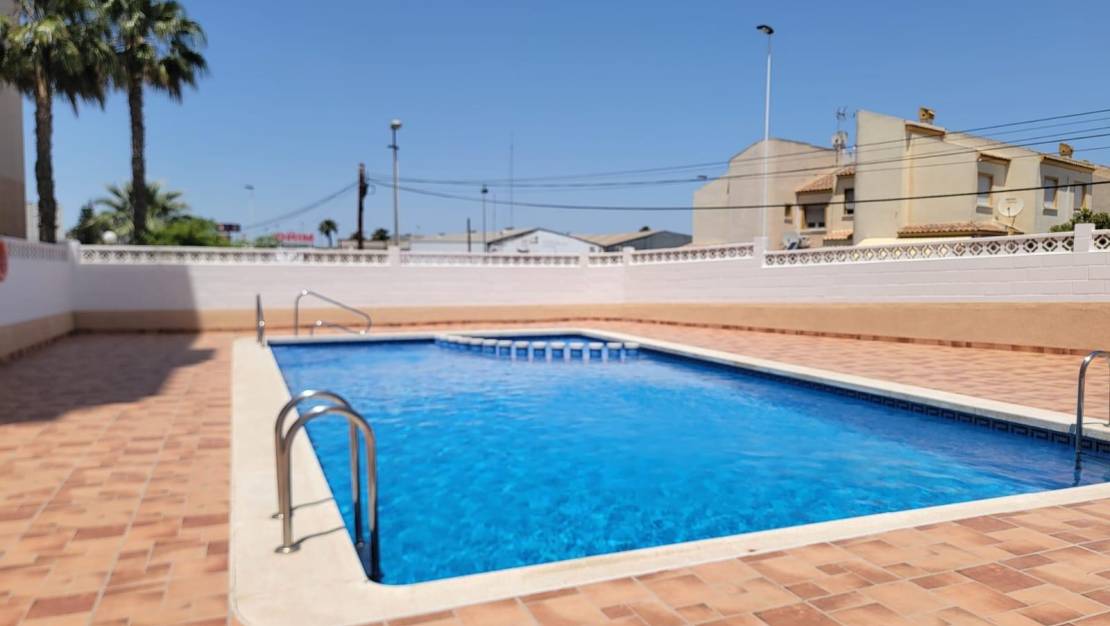 Sale - Apartment - Torrevieja - Nueva Torrevieja