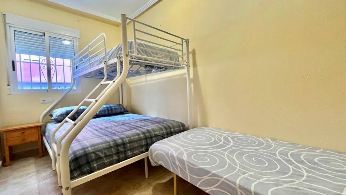 Sale - Apartment - Torrevieja - Parque las naciones