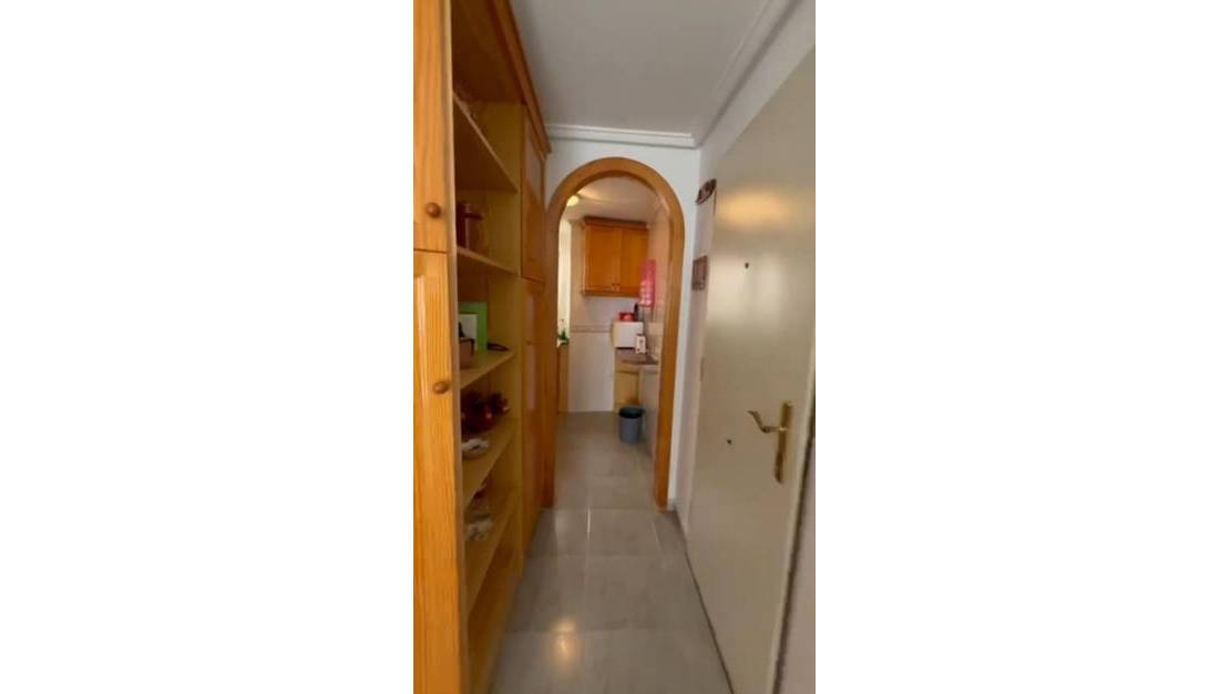 Sale - Apartment - Torrevieja - Playa de los Locos