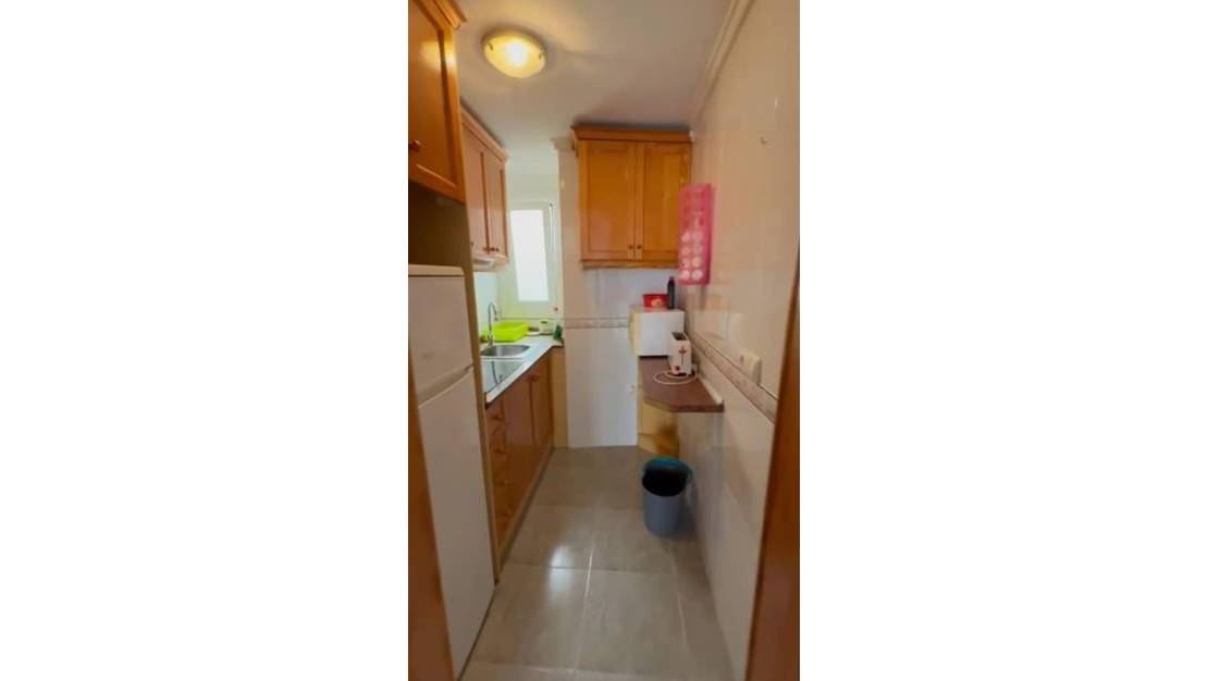 Sale - Apartment - Torrevieja - Playa de los Locos