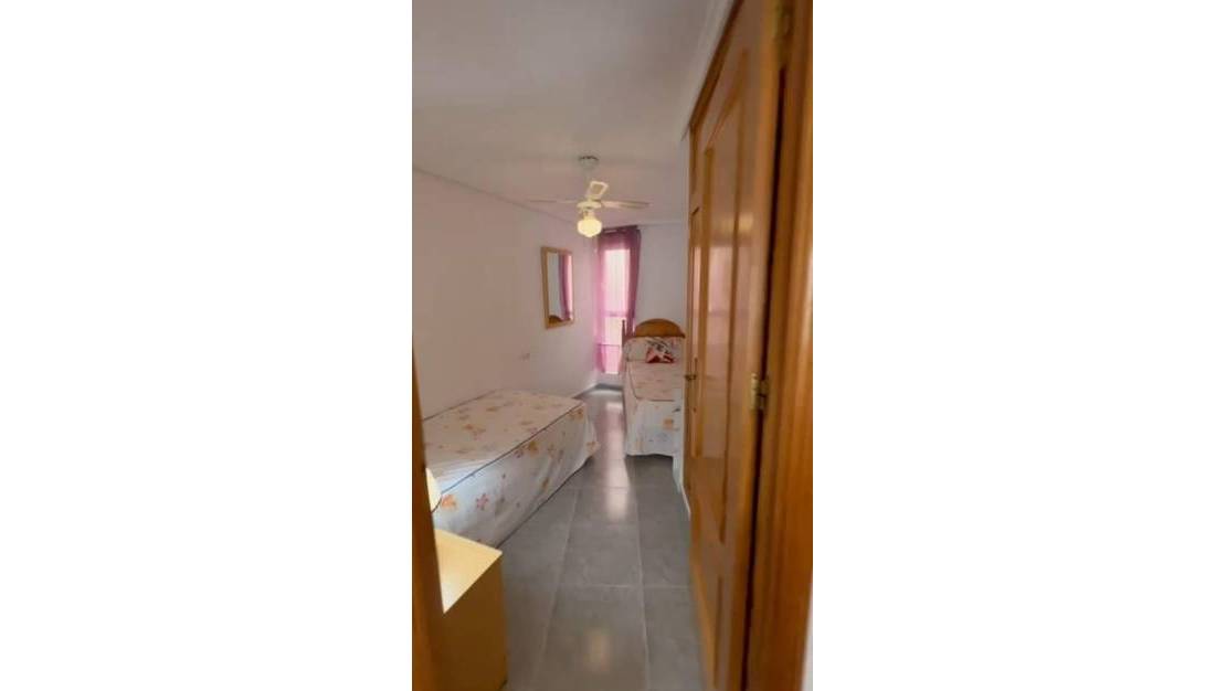 Sale - Apartment - Torrevieja - Playa de los Locos