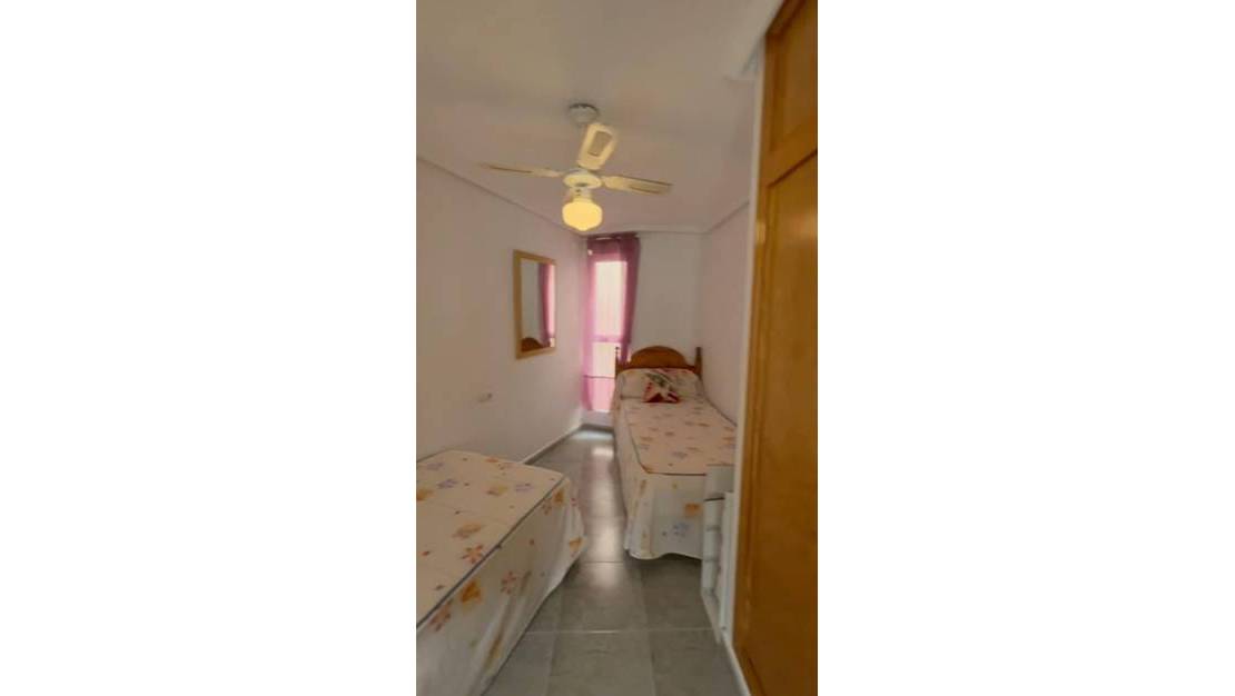 Sale - Apartment - Torrevieja - Playa de los Locos