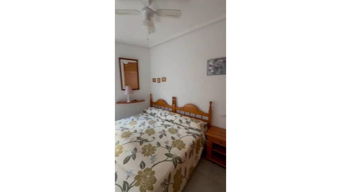 Sale - Apartment - Torrevieja - Playa de los Locos