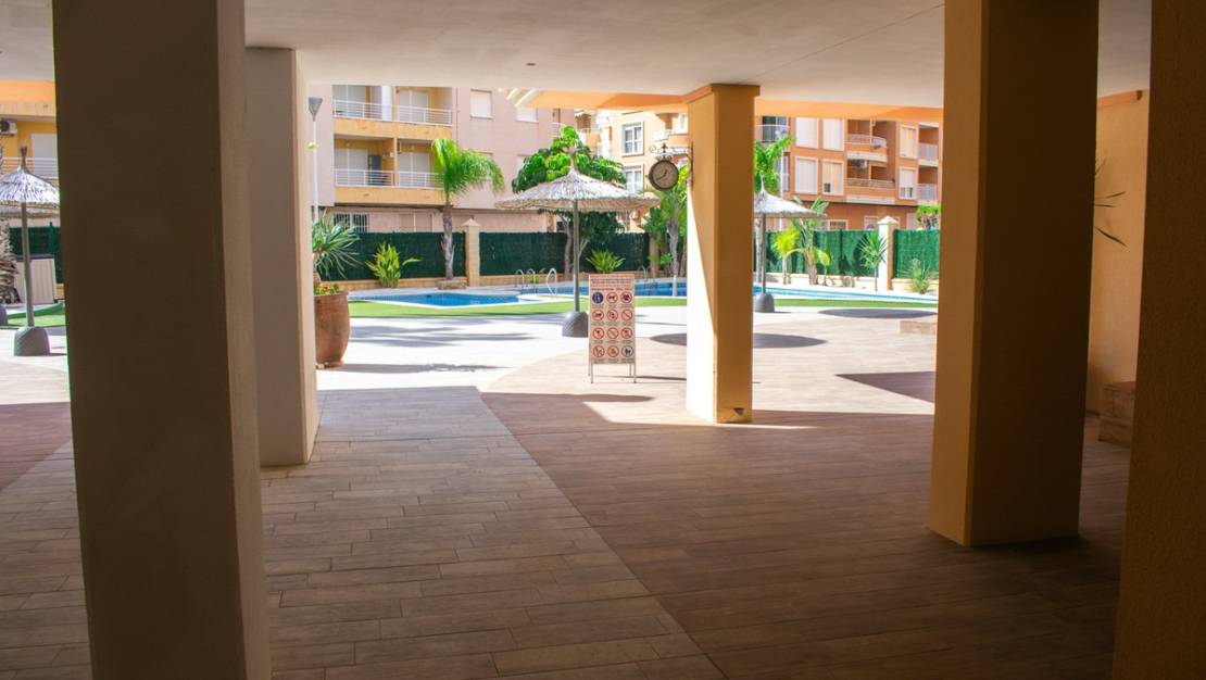 Sale - Apartment - Torrevieja - Playa de los Locos