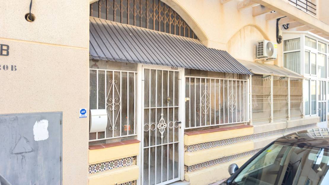 Sale - Apartment - Torrevieja - Playa de los Locos