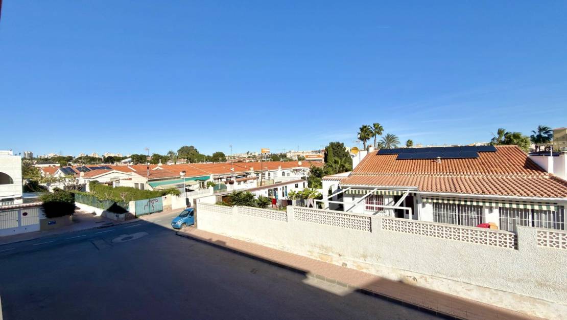 Sale - Apartment - Torrevieja - Playa de los Locos