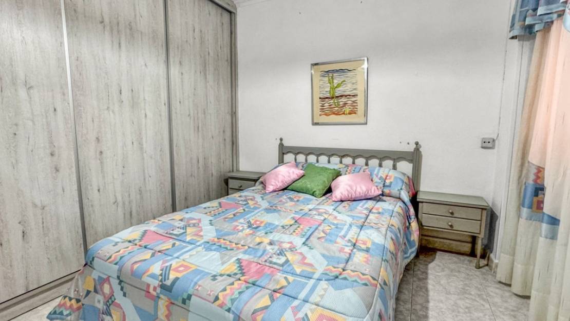 Sale - Apartment - Torrevieja - Playa de los Locos
