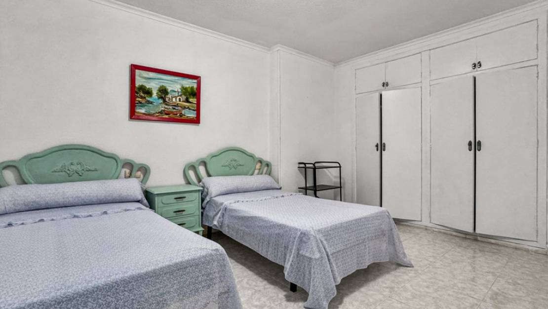 Sale - Apartment - Torrevieja - Playa de los Locos