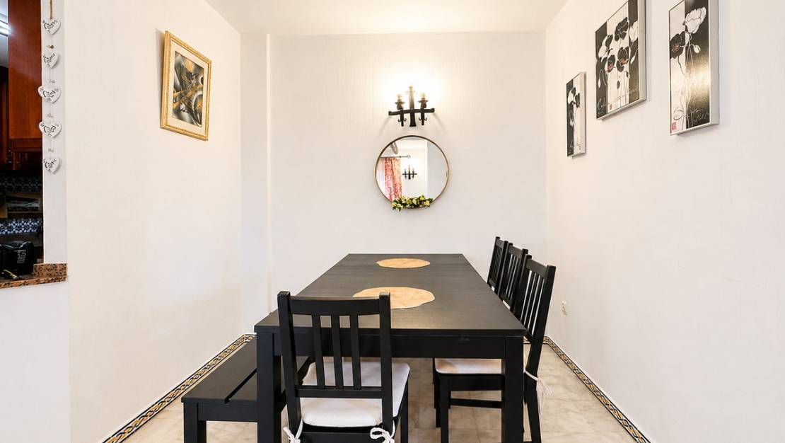 Sale - Apartment - Torrevieja - Playa de los Locos