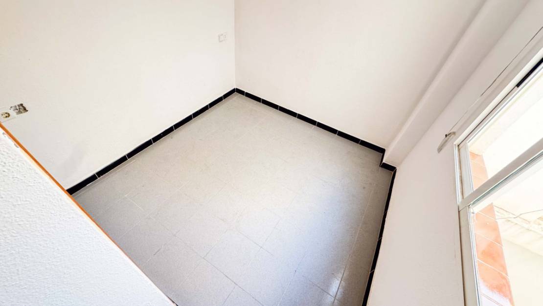 Sale - Apartment - Torrevieja - Playa de los Locos