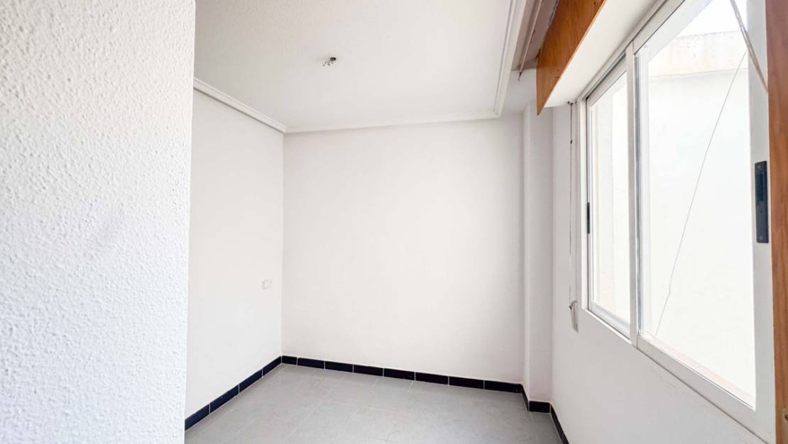 Sale - Apartment - Torrevieja - Playa de los Locos
