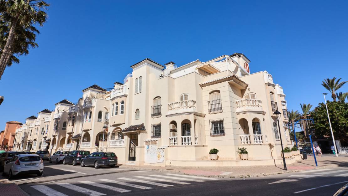 Sale - Apartment - Torrevieja - Playa de los Locos