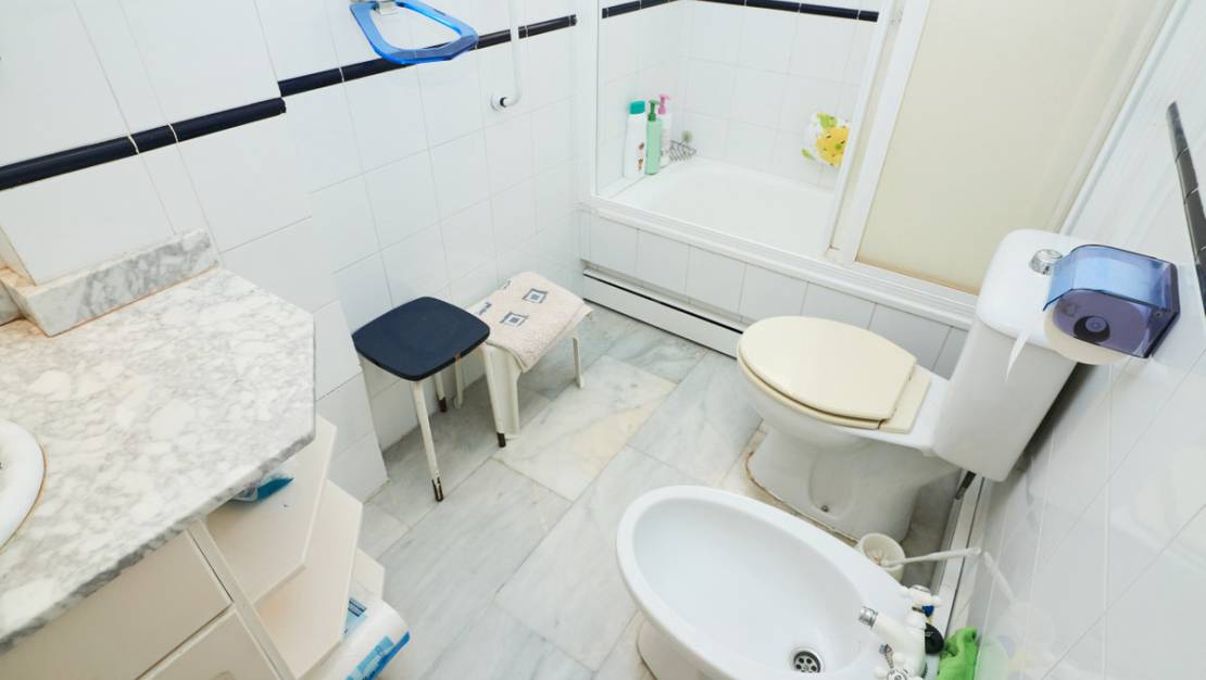 Sale - Apartment - Torrevieja - Playa de los Locos