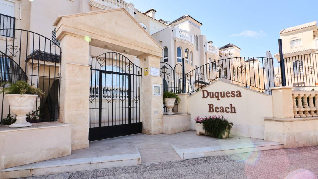 Sale - Apartment - Torrevieja - Playa de los Locos