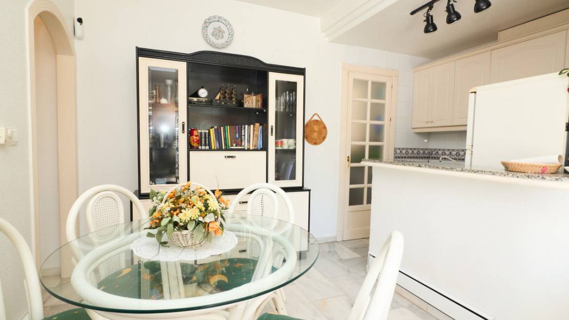 Sale - Apartment - Torrevieja - Playa de los Locos