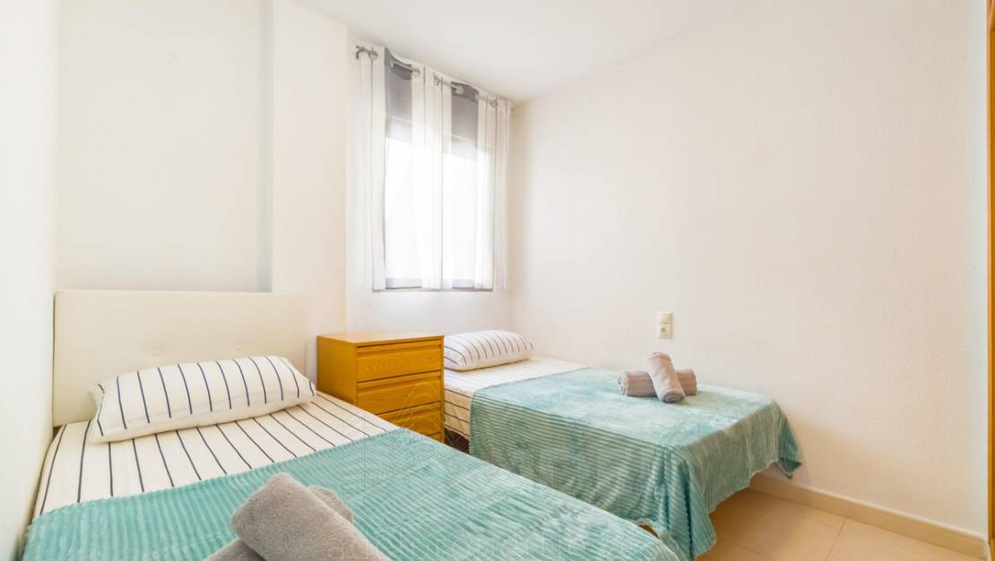 Sale - Apartment - Torrevieja - Playa de los Locos