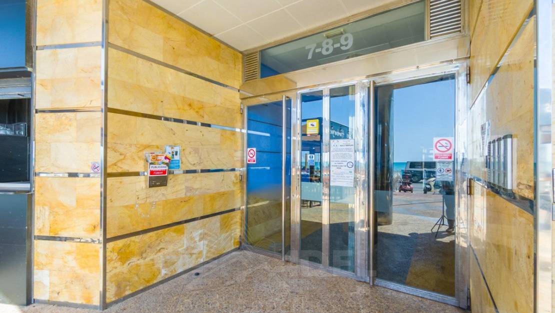 Sale - Apartment - Torrevieja - Playa de los Locos