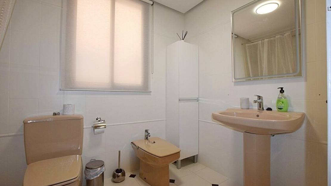 Sale - Apartment - Torrevieja - Playa de los Locos