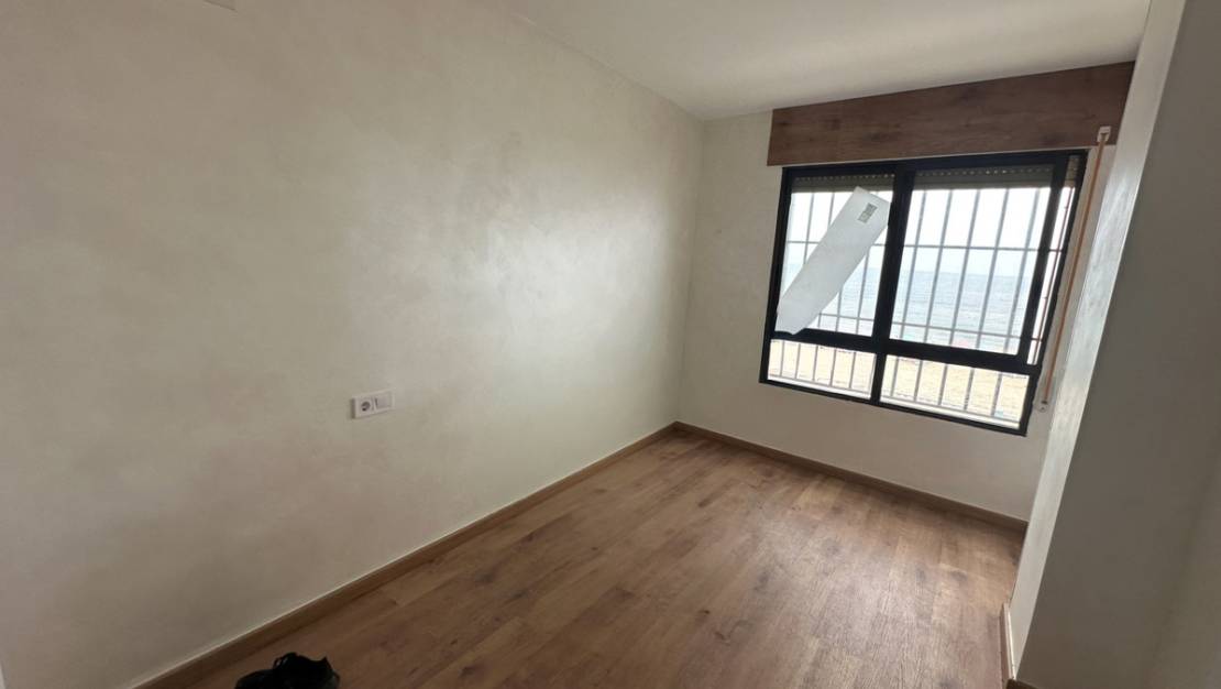 Sale - Apartment - Torrevieja - Playa de los Locos