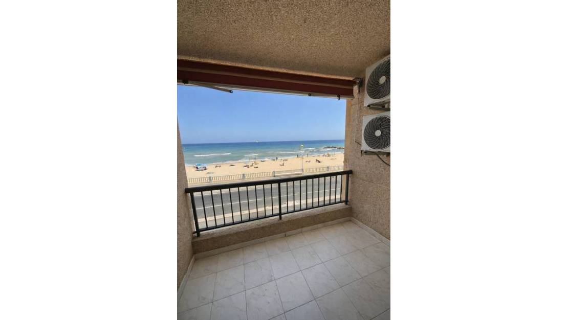 Sale - Apartment - Torrevieja - Playa de los Locos