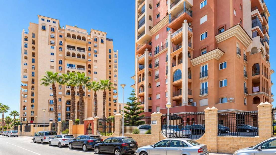 Sale - Apartment - Torrevieja - Playa de los Locos