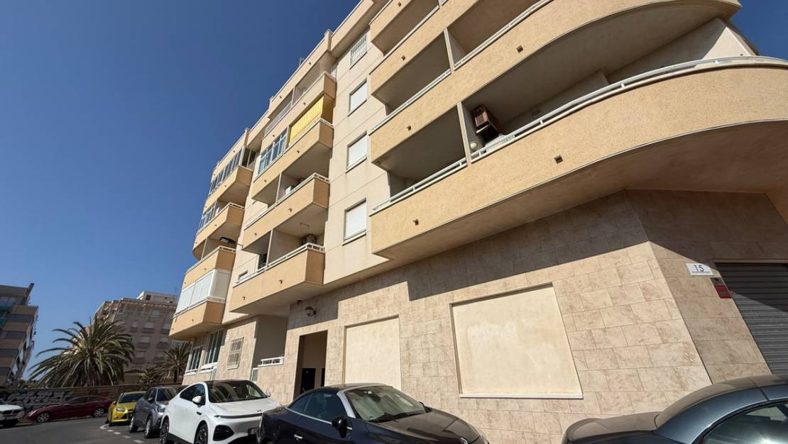 Sale - Apartment - Torrevieja - Playa de los Locos