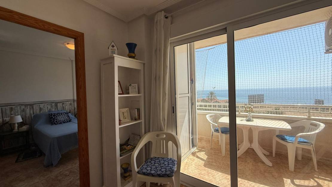 Sale - Apartment - Torrevieja - Playa de los Locos