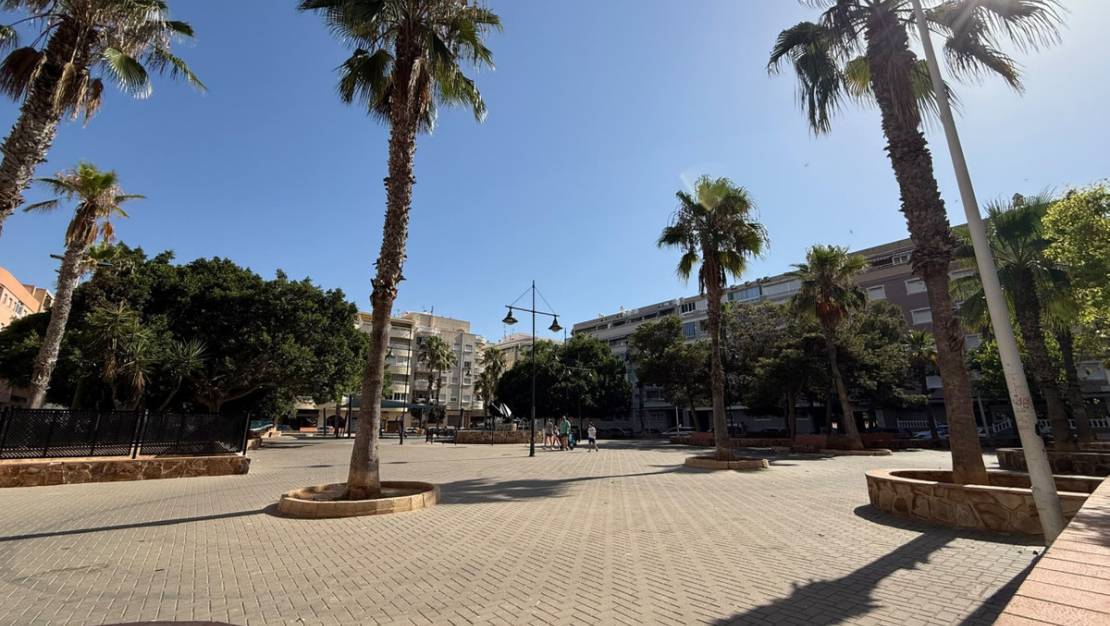 Sale - Apartment - Torrevieja - Playa de los Locos