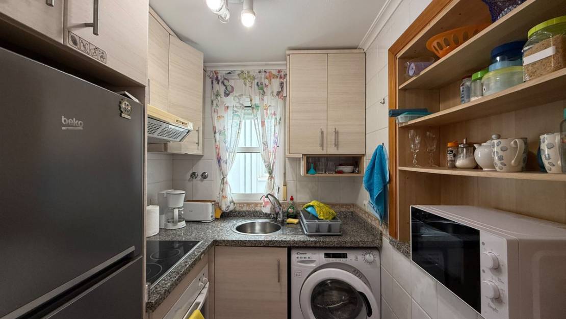 Sale - Apartment - Torrevieja - Playa de los Locos