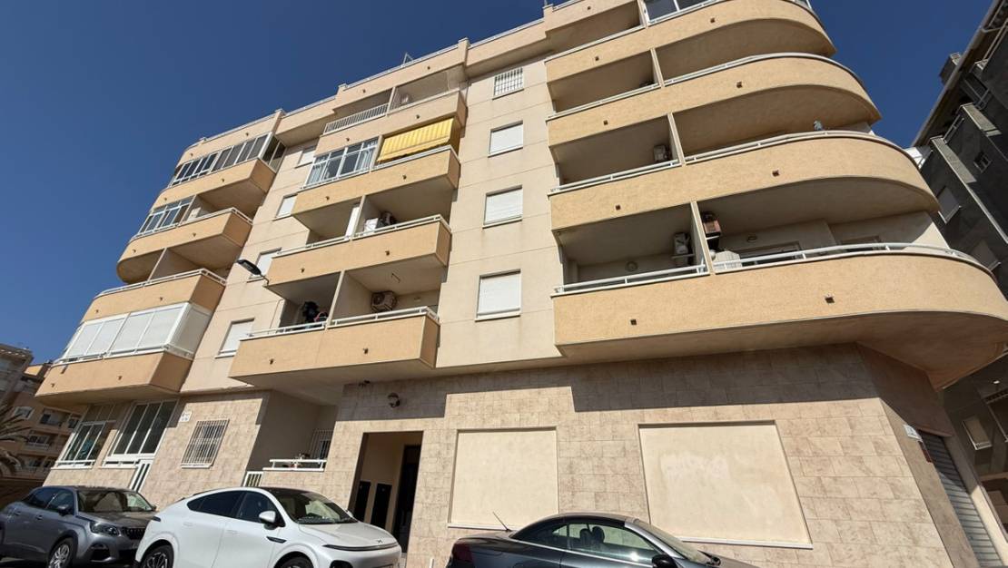 Sale - Apartment - Torrevieja - Playa de los Locos
