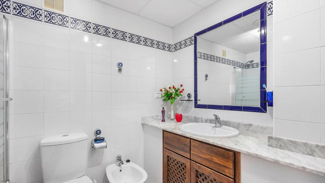Sale - Apartment - Torrevieja - Playa de los Locos