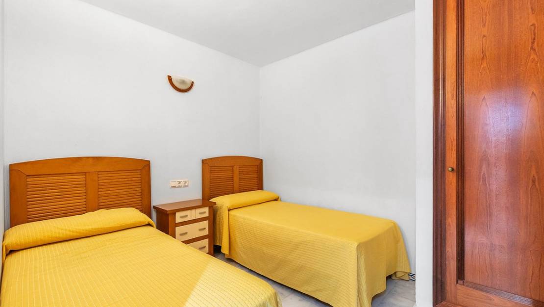 Sale - Apartment - Torrevieja - Playa de los Locos