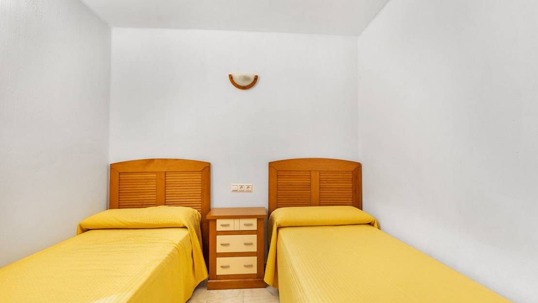 Sale - Apartment - Torrevieja - Playa de los Locos