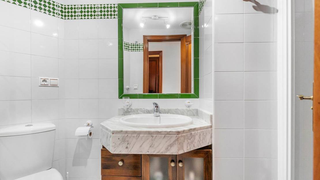 Sale - Apartment - Torrevieja - Playa de los Locos