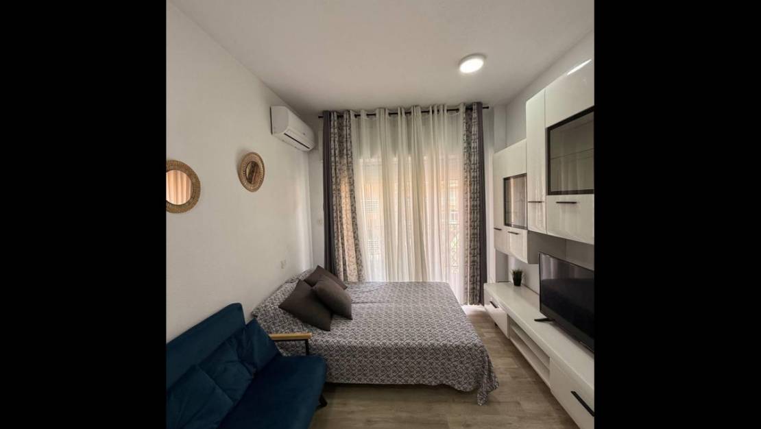 Sale - Apartment - Torrevieja - Playa de los Locos