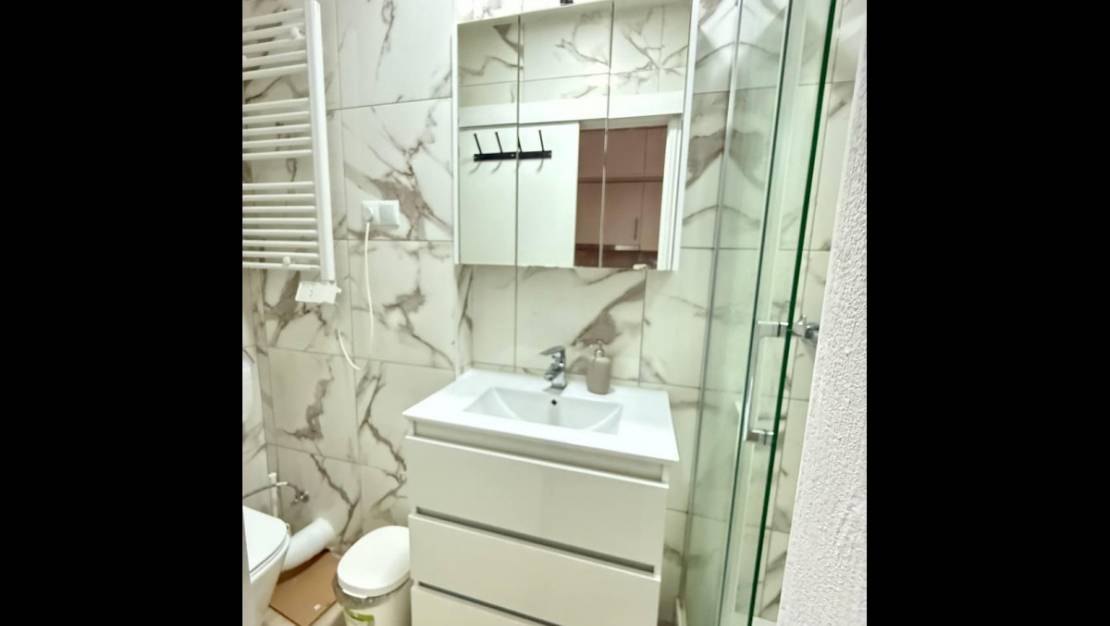 Sale - Apartment - Torrevieja - Playa de los Locos