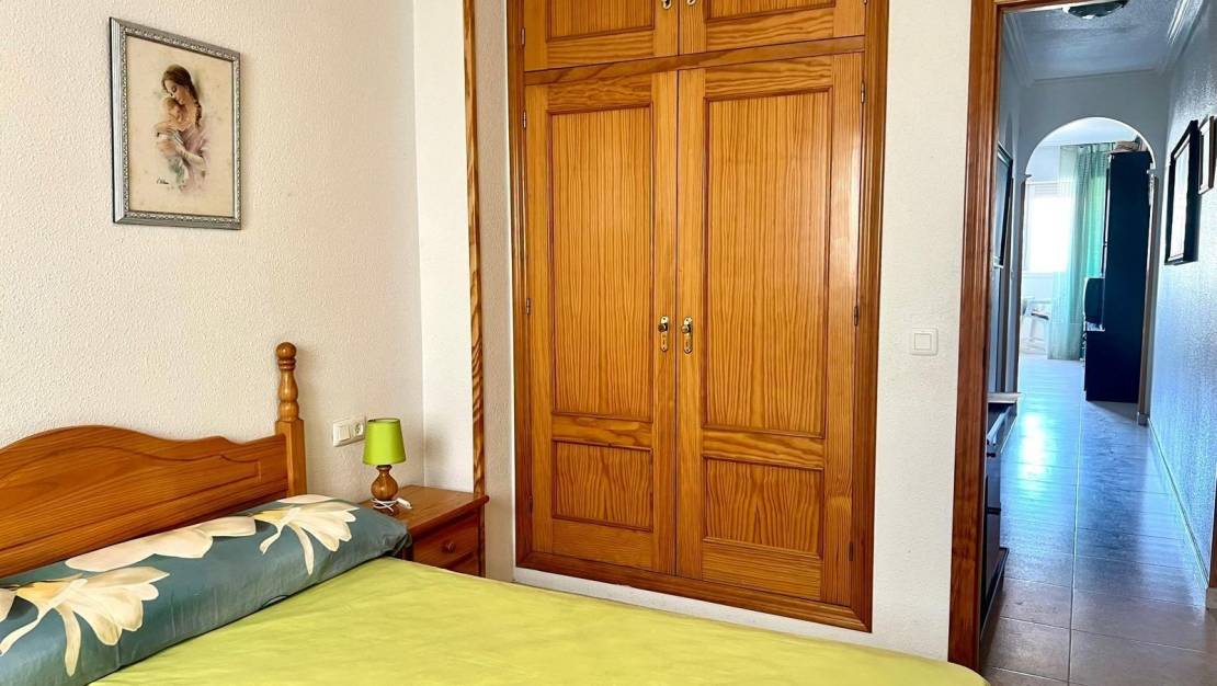 Sale - Apartment - Torrevieja - Playa de los Locos