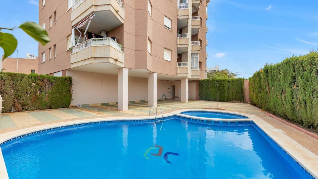 Sale - Apartment - Torrevieja - Playa de los Locos