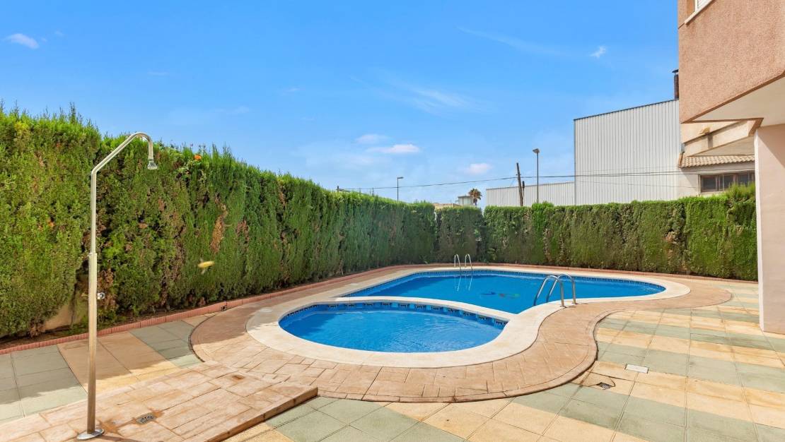 Sale - Apartment - Torrevieja - Playa de los Locos