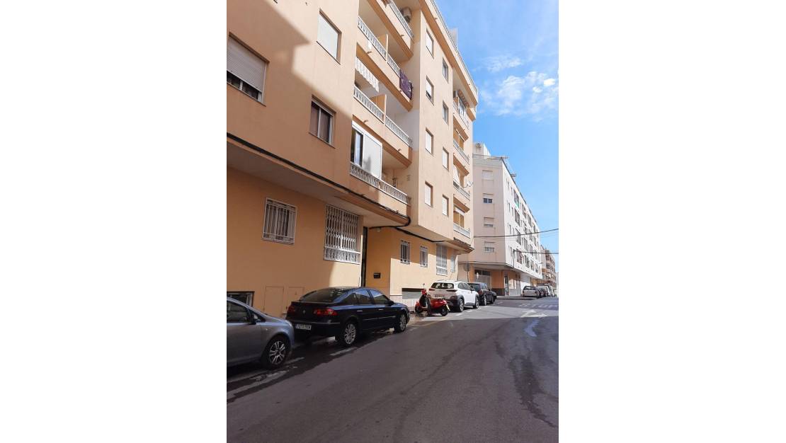 Sale - Apartment - Torrevieja - Playa de los Locos