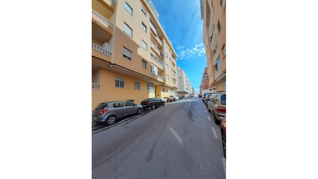 Sale - Apartment - Torrevieja - Playa de los Locos